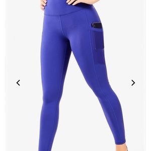 NWT MILA POWERHOLD POCKET LEGGINGS